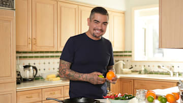 Aaron Sanchez shares his big game recipes on Cocina