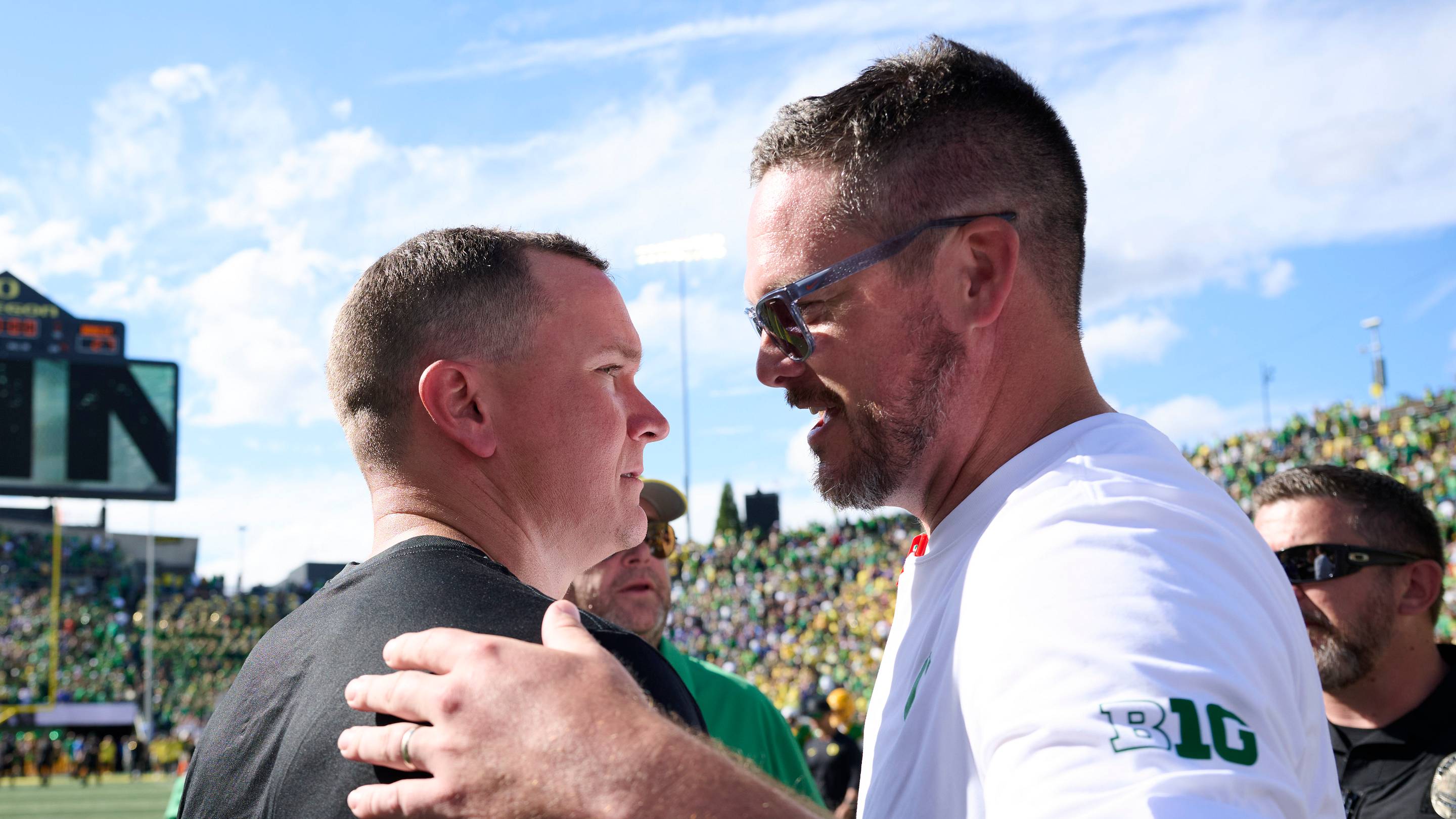 Why Oregon’s Boise State Win Looks Very Different Next to Michigan’s Week 1 Escape