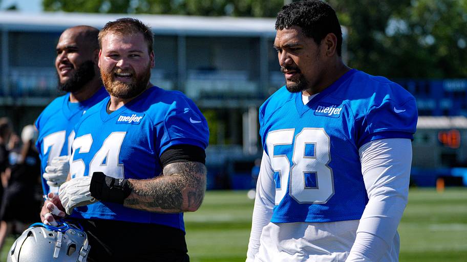 Lions OL.