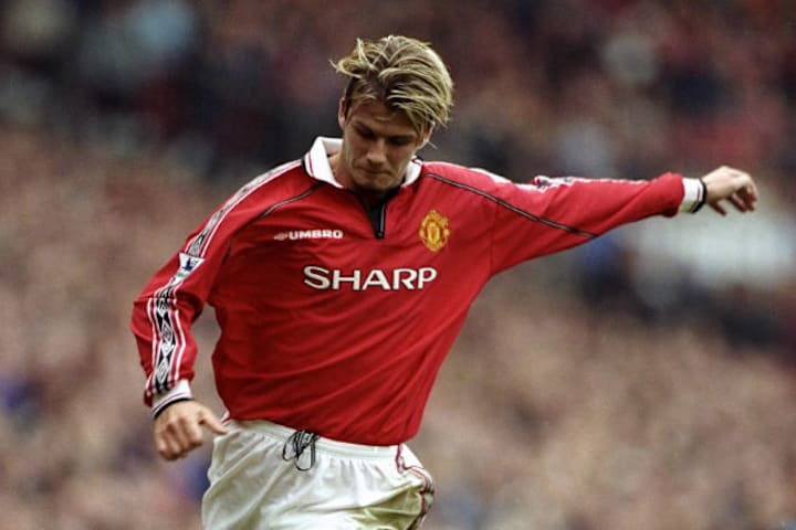 Everton v Manchester David Beckham of Manchester United