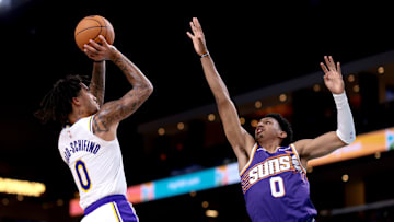 Phoenix Suns v Los Angeles Lakers