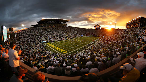 Oregon Ducks Indiana Hoosiers College GameDay Pat McAfee Kirk Herbstreit Eugene Big Ten College Football Autzen Stadium 