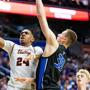 Jayden McGregory and Valley captured a third-straight Class 4A state title Friday.