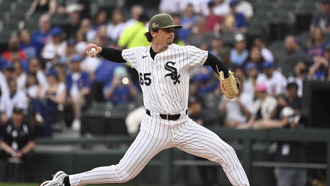 May 16, 2026; Chicago, Illinois, USA;  Chicago White Sox pitcher Davis Martin (65) delivers the ball during the first inning against the Chicago Cubs  at Rate Field. Mandatory Credit: Matt Marton-Imagn Images
