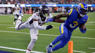 Denver Broncos v Los Angeles Rams
