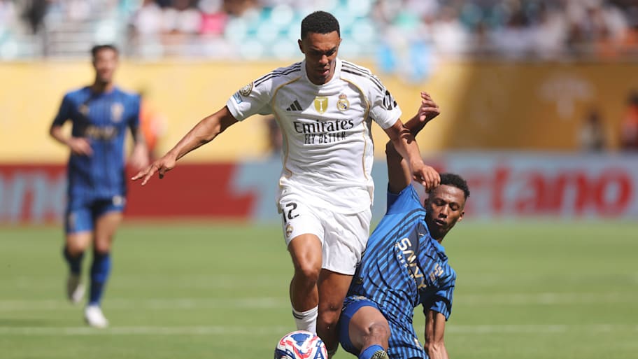 Trent Alexander-Arnold, Nasser Al Dawsari