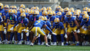 Oct 25, 2025; Pittsburgh, Pennsylvania, USA;  Pittsburgh Panthers defensive back Javon McIntyre (7) hypes up the team before the game against the North Carolina State Wolfpack at Acrisure Stadium. Mandatory Credit: Charles LeClaire-Imagn Images