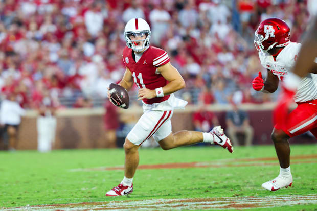 Oklahoma quarterback Jackson Arnold