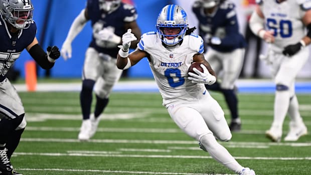 Jahmyr Gibbs helped the Lions to a 44–30 win over the Cowboys. 