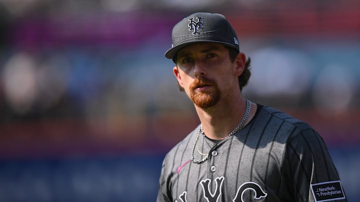 Aug 16, 2025; New York City, New York, USA; New York Mets pitcher Nolan McLean (26) walks from the bullpen to the dugout before the game against the Seattle Mariners at Citi Field. Mandatory Credit: John Jones-Imagn Images