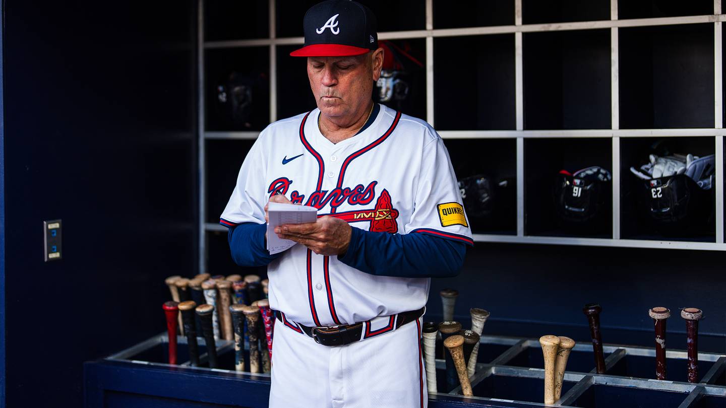 Brian Snitker's head-scratching lineup change backfired on Braves in no time - Vimarsana News