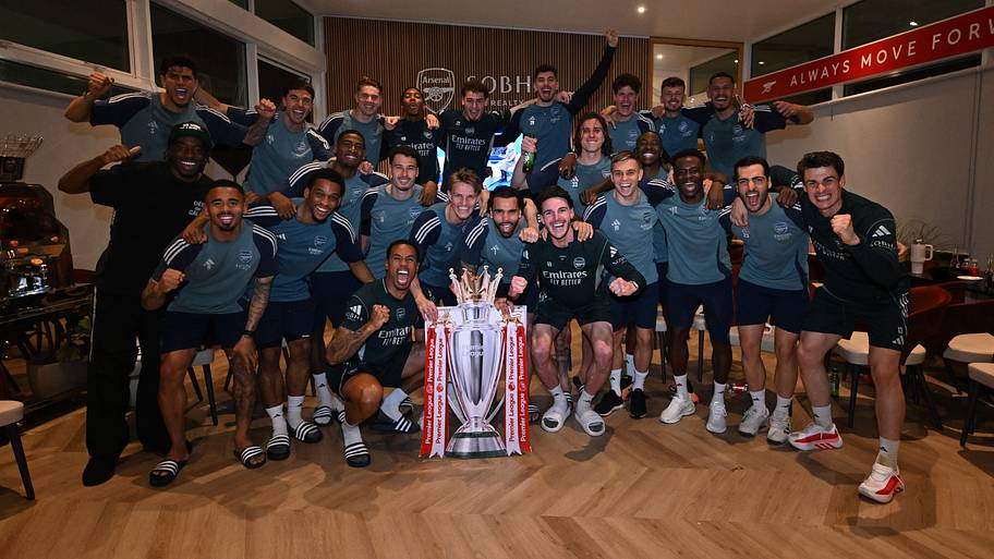 Arsenal celebrate