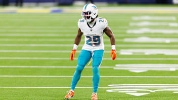 Miami Dolphins v Los Angeles Rams