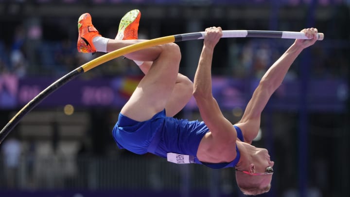 Aug 3, 2024; Paris, FRANCE; Sam Kendricks (USA) in men's pole vault qualifications during the Paris 2024 Olympic Summer Games at Stade de France. Mandatory Credit: Kirby Lee-USA TODAY Sports