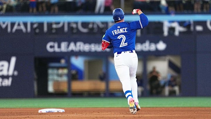 Aug 27, 2025: Toronto Blue Jays pinch hitter Ty France (2) runs the bases after hitting a home run against the Minnesota Twins during the eighth inning at Rogers Centre. 