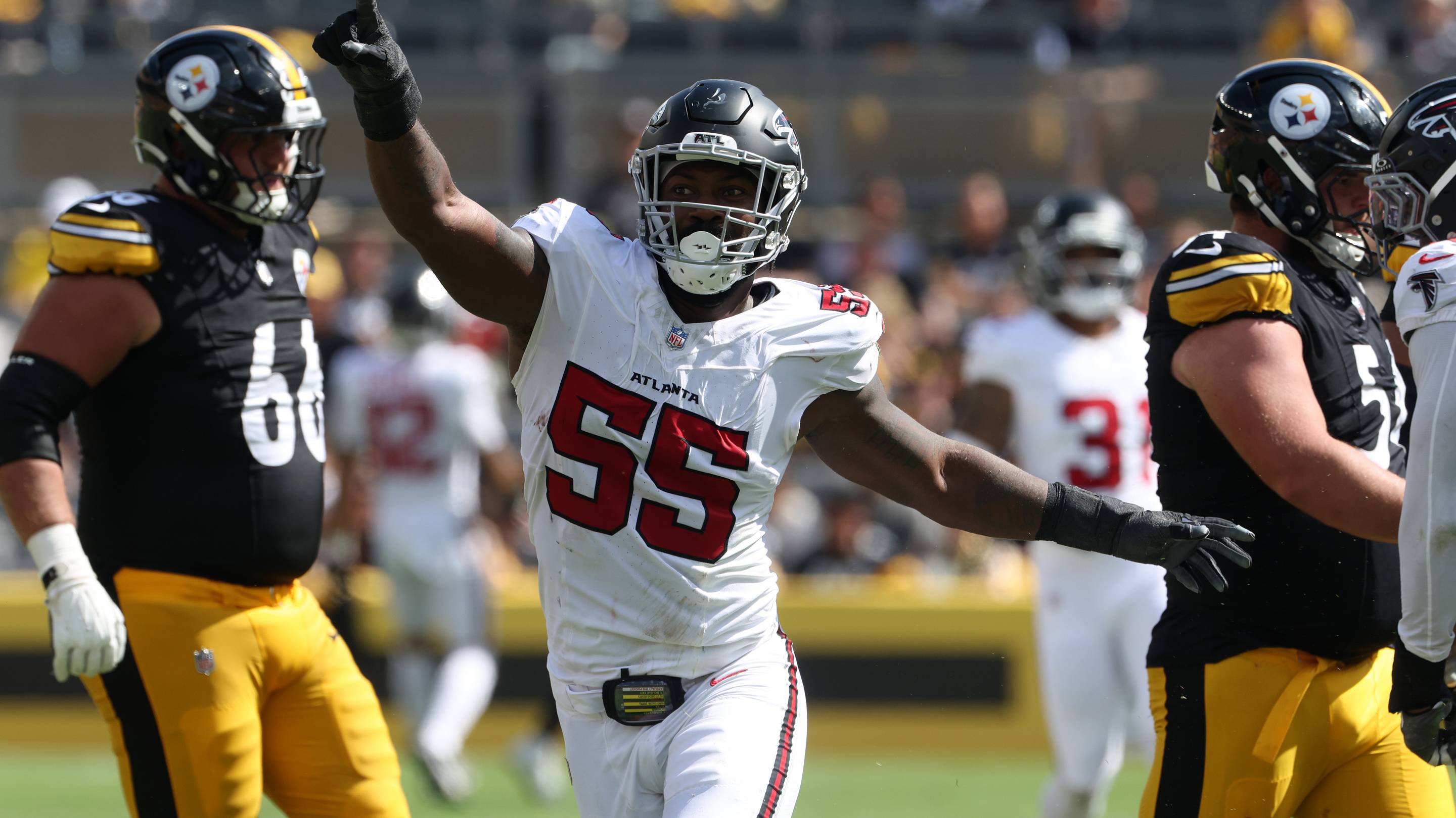 Falcons Week 1 Snap Counts: 3 Bite-Sized Takeaways From Steelers Game
