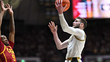 Purdue Boilermakers guard Braden Smith (3) shoots the ball 