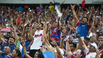 Torcida do Leão dando seu show característico em Fortaleza x Corinthians