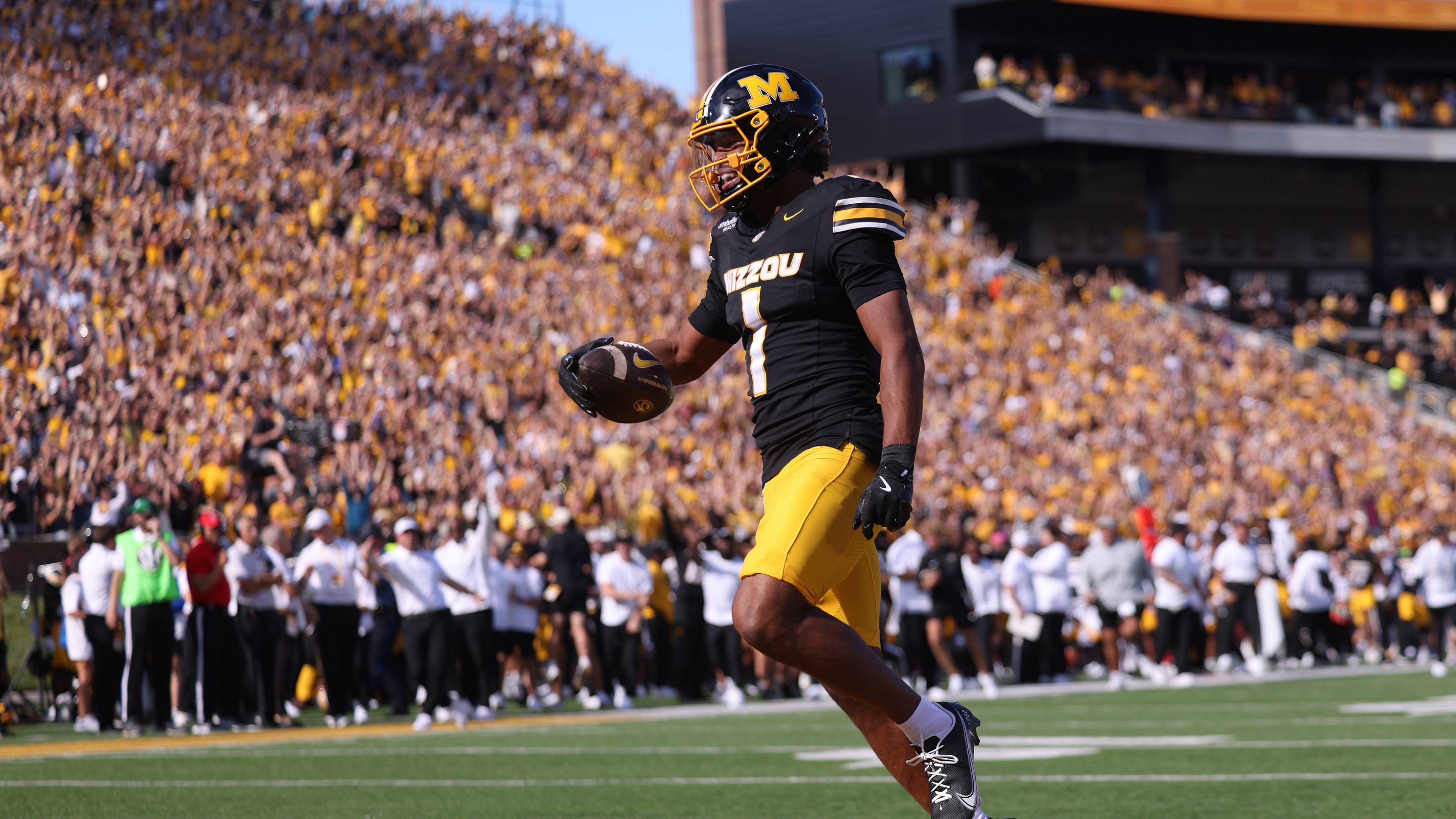 Mizzou leaps in both polls after 45-17 win over No. 8 Florida