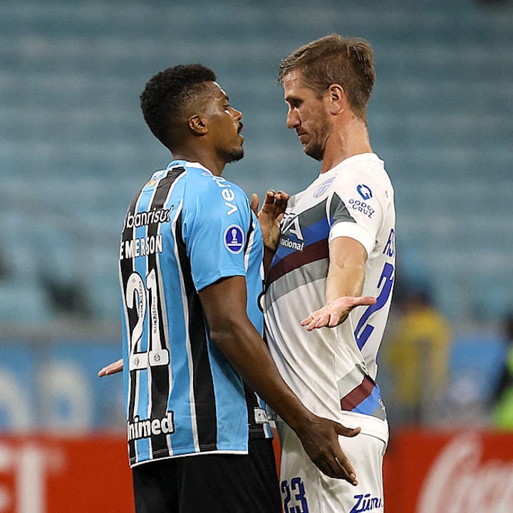 FBL-SUDAMERICANA-GREMIO-GODOYCRUZ
