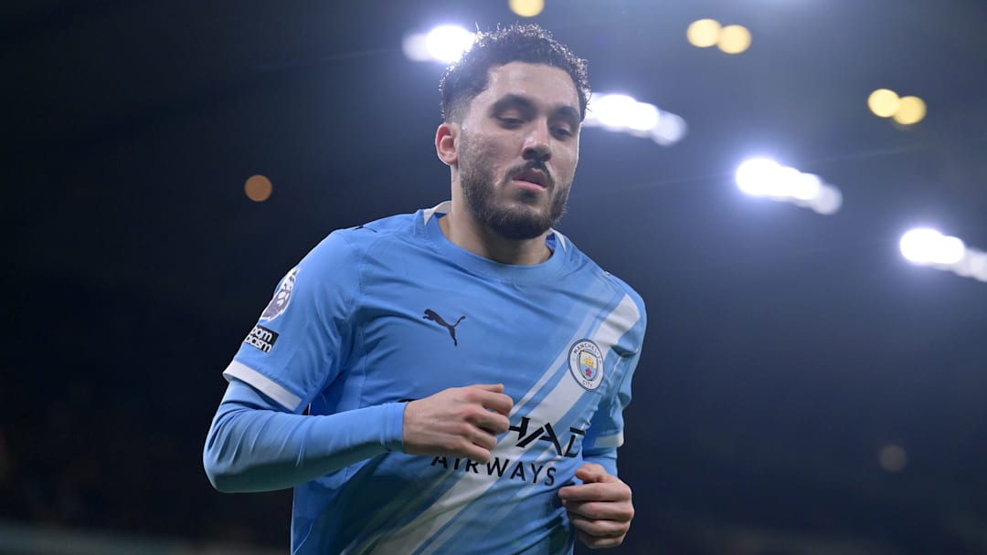 Rayan Cherki espère remporter le Ballon d'Or.