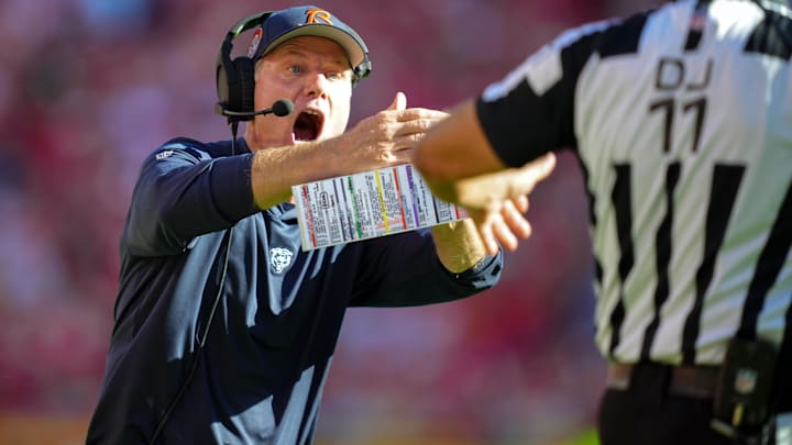 Matt Eberflus tries to catch the attention of an official for a timeout last year against Kansas City.