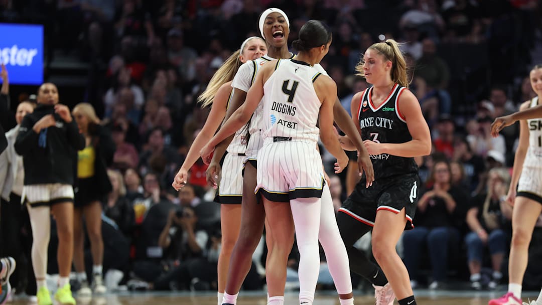 May 9, 2026; Portland, Oregon, USA; Chicago Sky guard Skylar Diggins (4) celebrates with teammate forward Rickea Jackson (5) after scoring against the Portland Fire during the second half at Moda Center. Mandatory Credit: Jaime Valdez-Imagn Images