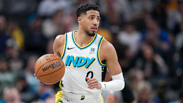 Cleveland Cavaliers v Indiana Pacers