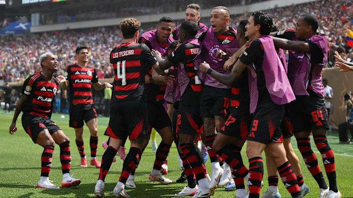 Flamengo dominou o Chelsea e garantiu vaga antecipada às oitavas Flamengo dominou o Chelsea e garantiu vaga antecipada às oitavas