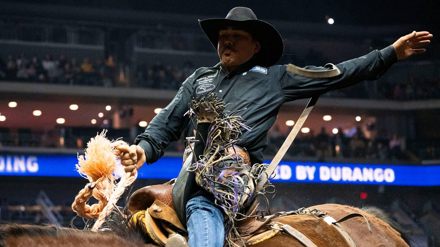 Number 4 Rodeo RodeoHouston Super Series IV Advances Contestants Through Thrilling ...
