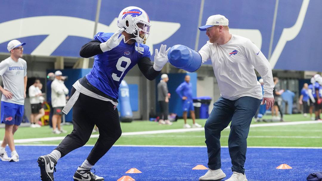 Jun 9, 2026; Orchard Park, NY, USA; Buffalo Bills linebacker Bradley Chubb (9) trains during Minicamp
