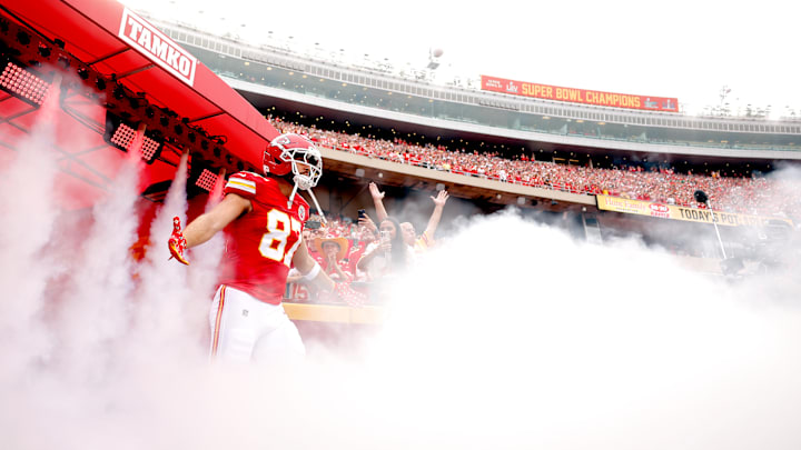 Travis Kelce just broke two Chiefs records with a single touchdown catch