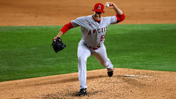 Los Angeles Angels v Texas Rangers