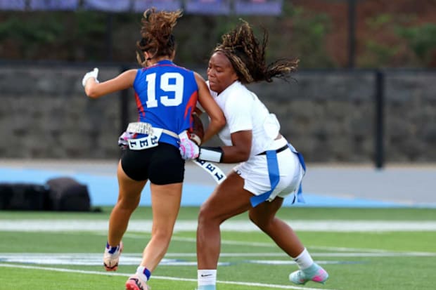 Vestavia Hills vs. Moody in Alabama Varsity high school girls flag football clash Aug. 26, 2025