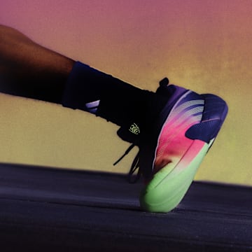 The adidas D.O.N. ISSUE #7 features the brand's most advanced performance technology.