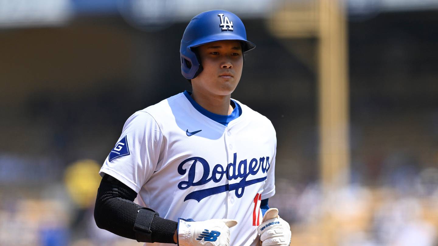 Dodgers attempt to avoid another Shohei Ohtani home run ball disaster ends poorly - Vimarsana News