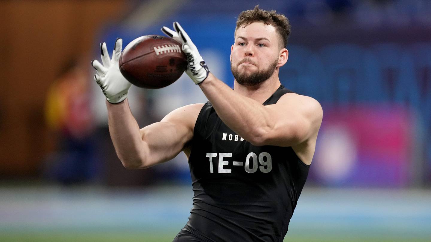 Four Arizona prospects rising up NFL expert's latest mock draft - Vimarsana News
