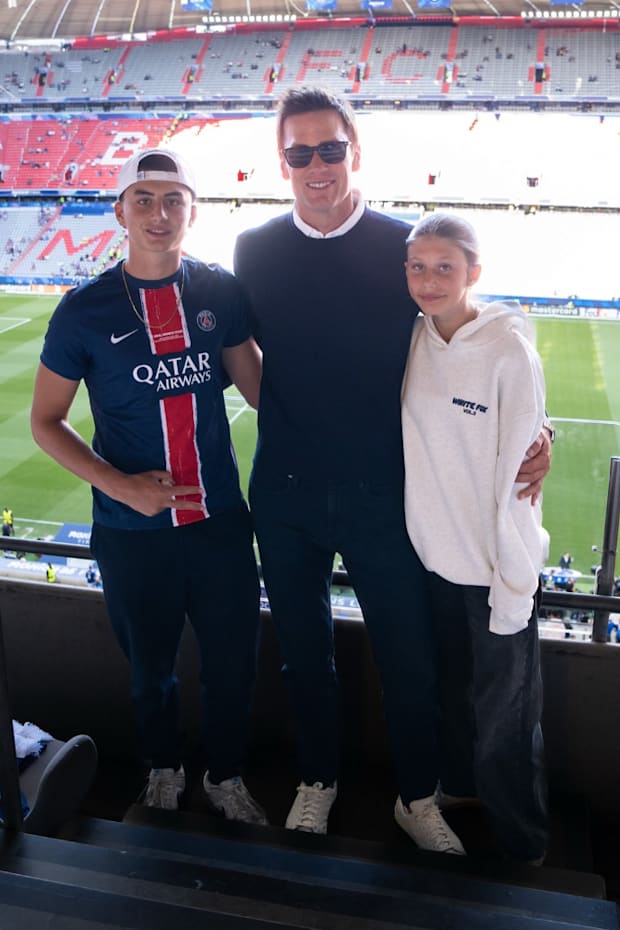 Benjamin Brady, Tom Brady, Vivian Brady