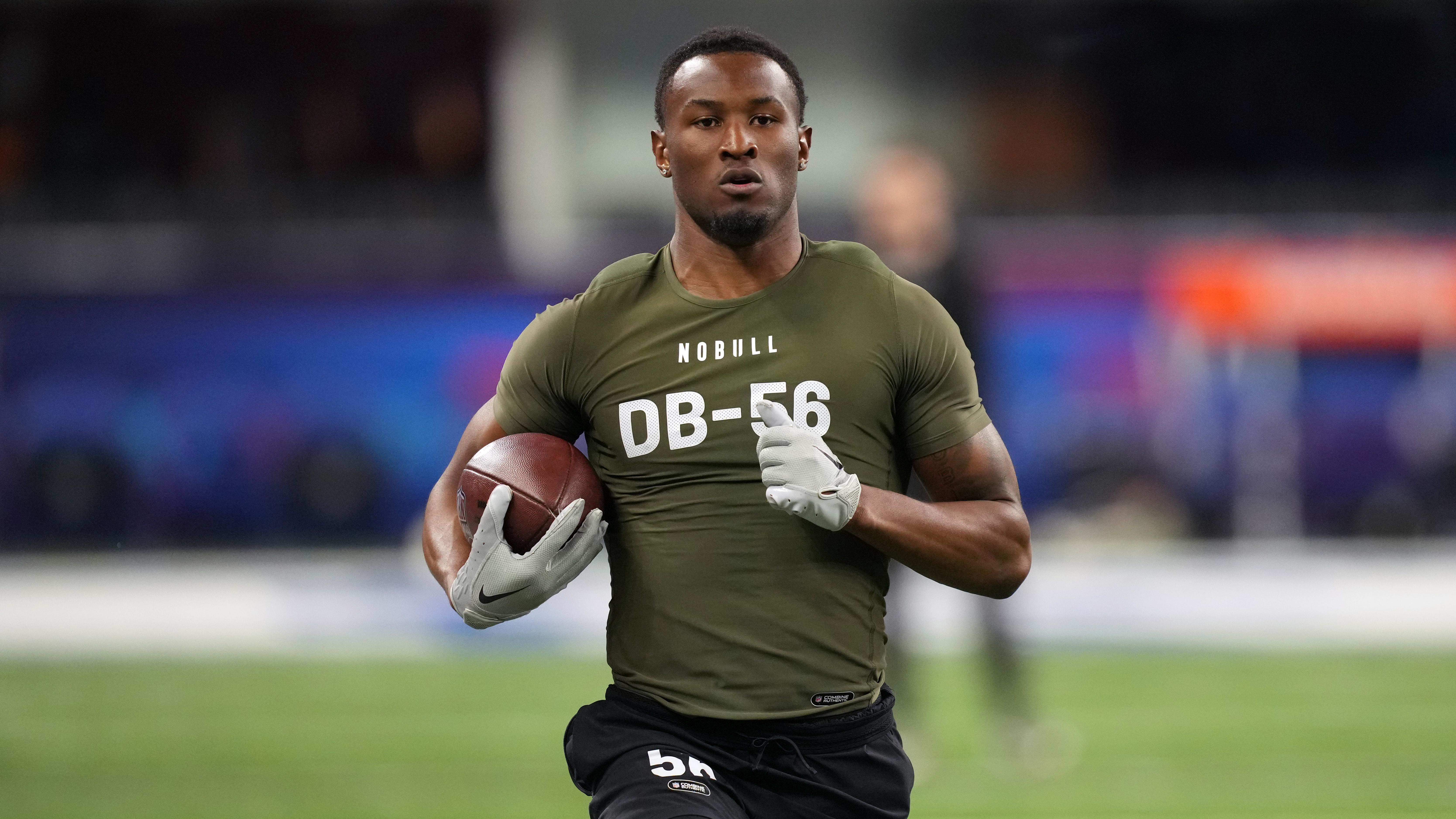 Minnesota defensive back Tyler Nubin (DB56) works out during the NFL Scouting Combine.