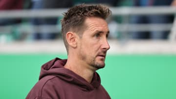 Miroslav Klose sitzt beim 1. FC Nürnberg auf dem Schleudersitz