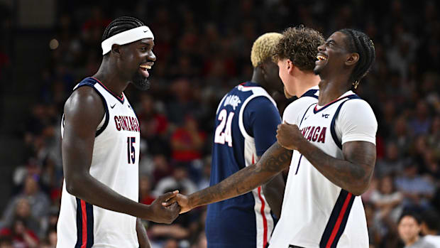 Gonzaga Bulldogs forward Graham Ike high-fives Gonzaga Bulldogs Tyon Grant-Foster