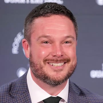 Dec 31, 2024; Los Angeles, California, USA; Oregon Ducks head coach Dan Lanning during the Rose Bowl head coaches press conference at Sheraton Grand LA. Mandatory Credit: Kirby Lee-Imagn Images