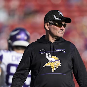 November 28, 2021; Santa Clara, California, USA; Minnesota Vikings head coach Mike Zimmer watches warm ups before the game against the San Francisco 49ers at Levi's Stadium. Mandatory Credit: Kyle Terada-Imagn Images