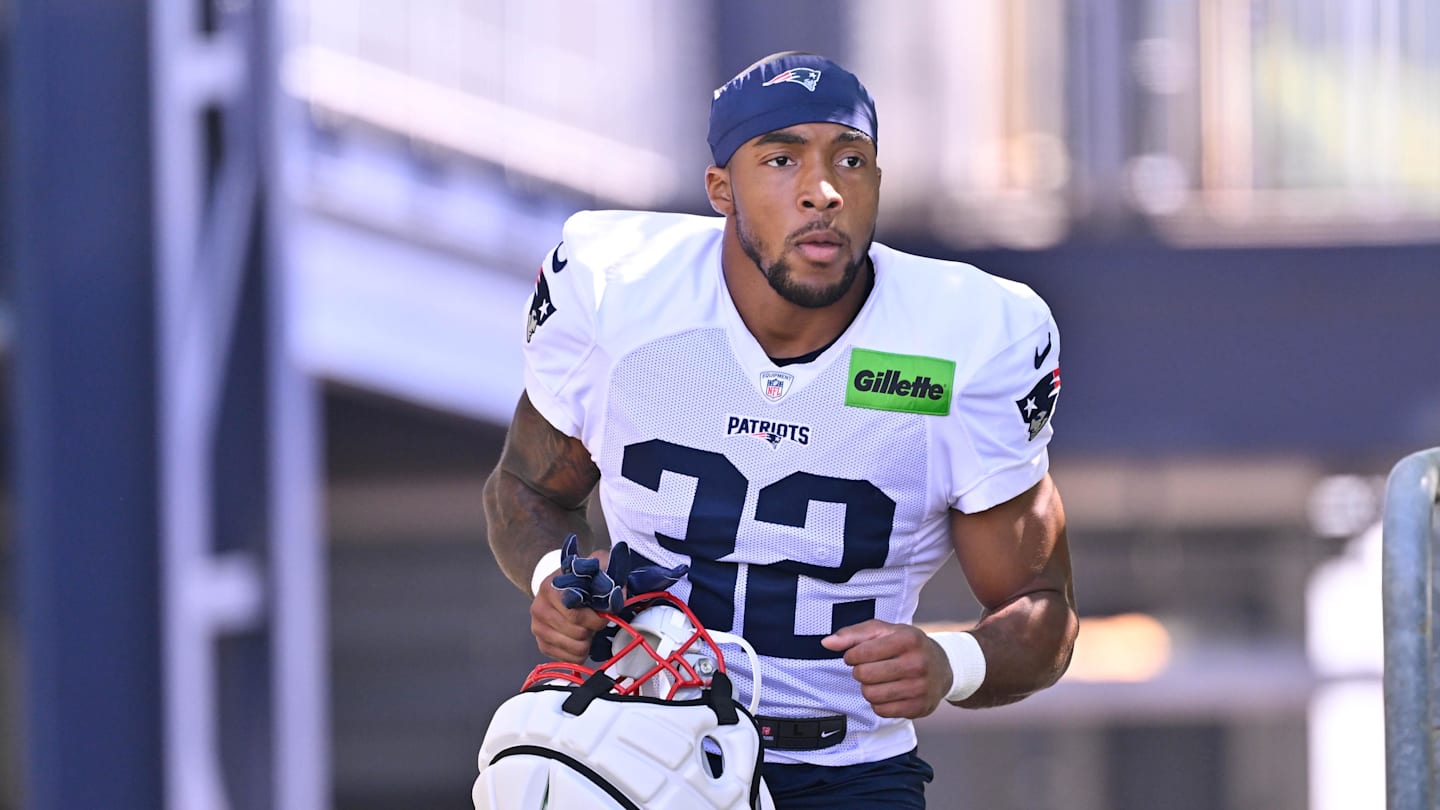 Patriots Rookie RBs Shine in 48-18 Preseason Win Over Commanders