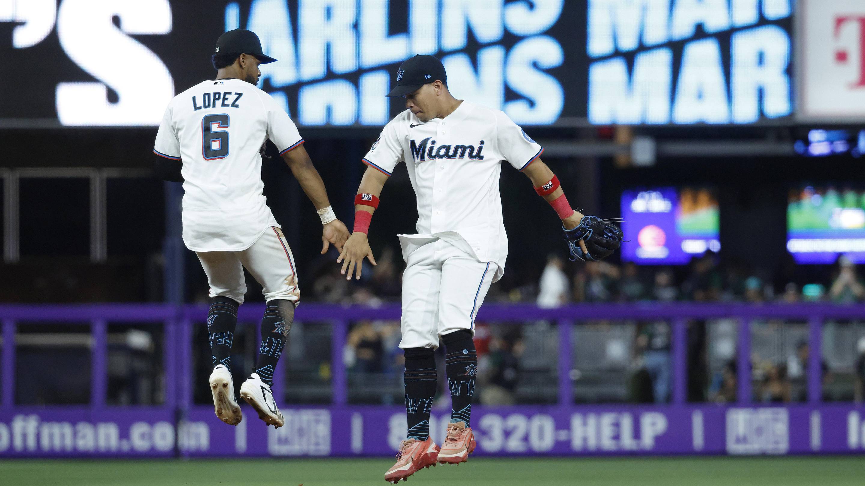 The Glaring Secret to The Marlins Historic Home Winning Streak