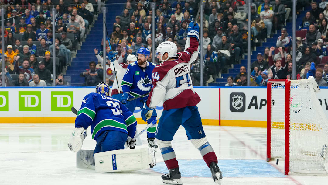 Colorado Avalanche v Vancouver Canucks