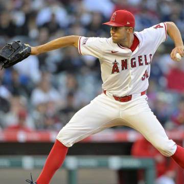 May 29, 2024; Anaheim, California, USA;  Los Angeles Angels starting pitcher Tyler Anderson (31) throws to the plate in the third inning against the New York Yankees at Angel Stadium. Mandatory Credit: Jayne Kamin-Oncea-USA TODAY Sports