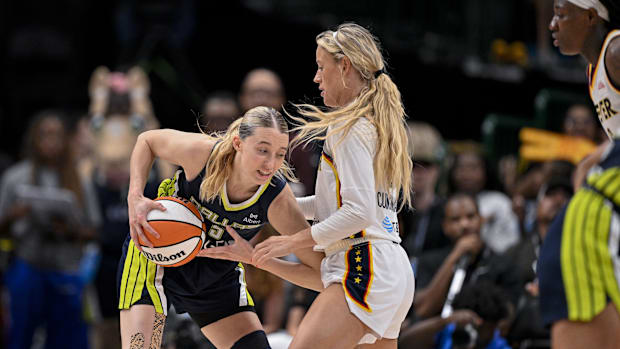 Bueckers attempts to keep it rollin