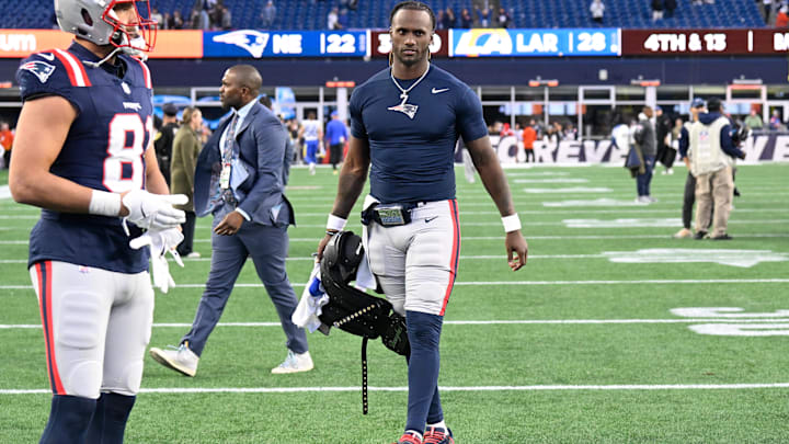 Nov 17, 2024; Foxborough, Massachusetts, USA; New England Patriots quarterback Joe Milton III (19) leaves the field after game against the Los Angeles Rams at Gillette Stadium. Mandatory Credit: Eric Canha-Imagn Images Nov 17, 2024; Foxborough, Massachusetts, USA; New England Patriots quarterback Joe Milton III (19) leaves the field after game against the Los Angeles Rams at Gillette Stadium. Mandatory Credit: Eric Canha-Imagn Images