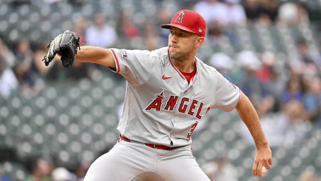 Los Angeles Angels v Seattle Mariners